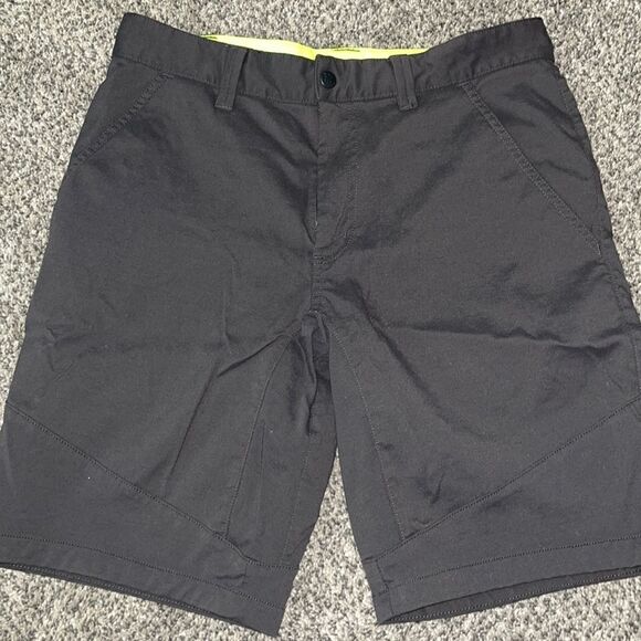 Helly Hansen - Medium Gray Shorts - Small - Picture 1 of 3
